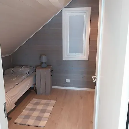 Дом отдыха Renovert Rorbu Bomlo